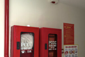 Hộp chữa cháy họng vách tường