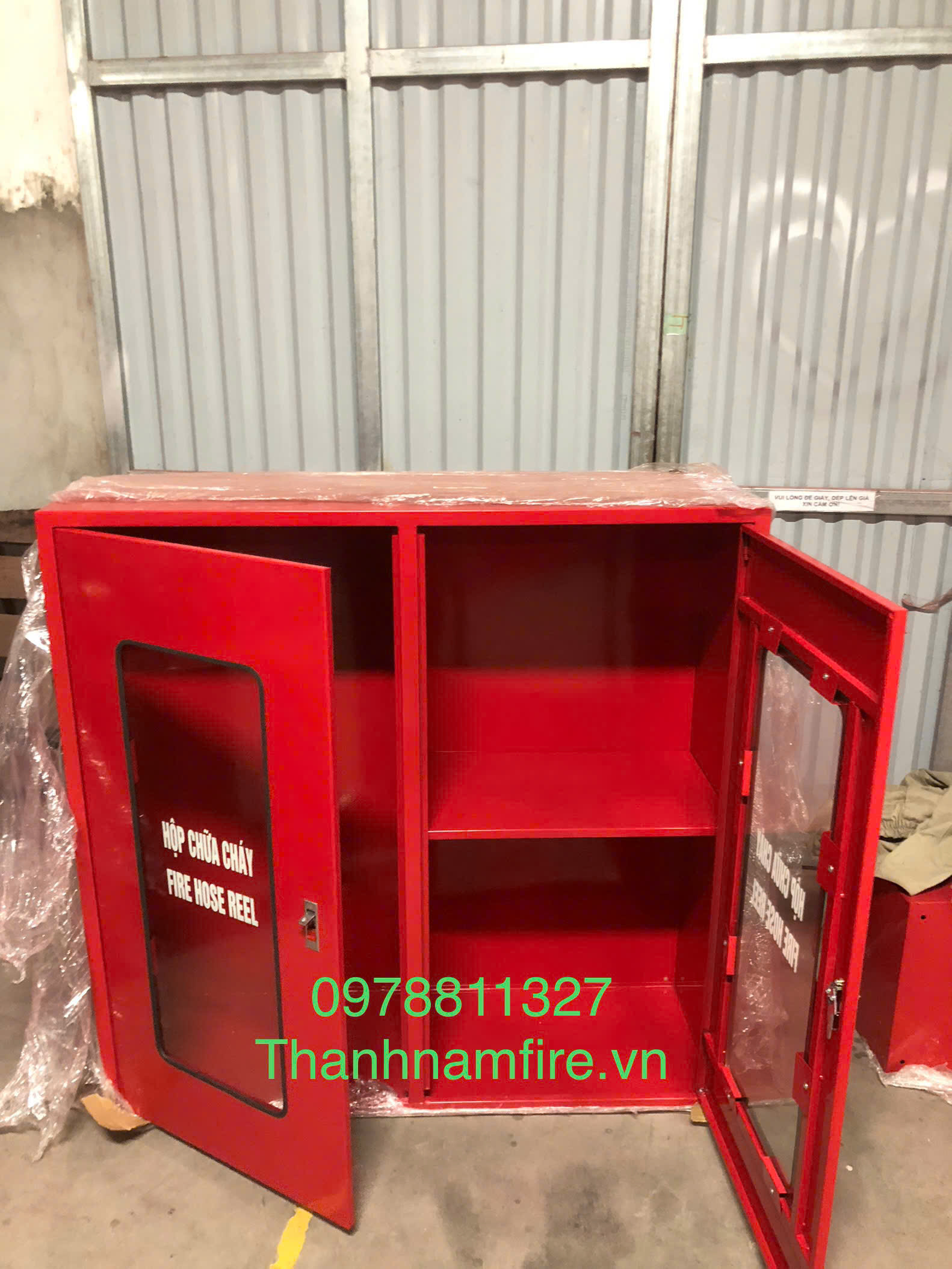 Tủ Đựng Thiết Bị Kích Thước 1200x1200x400mm