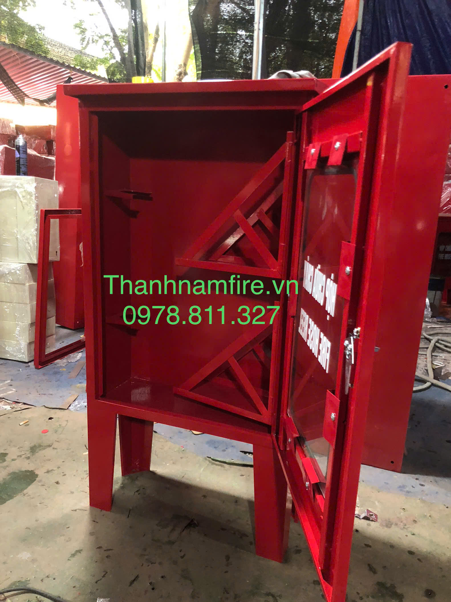 Hộp PCCC Ngoài Nhà Có Giá Vòi 800x600x200mm Hộp PCCC Ngoài Nhà Có Giá Vòi 800x600x200mm