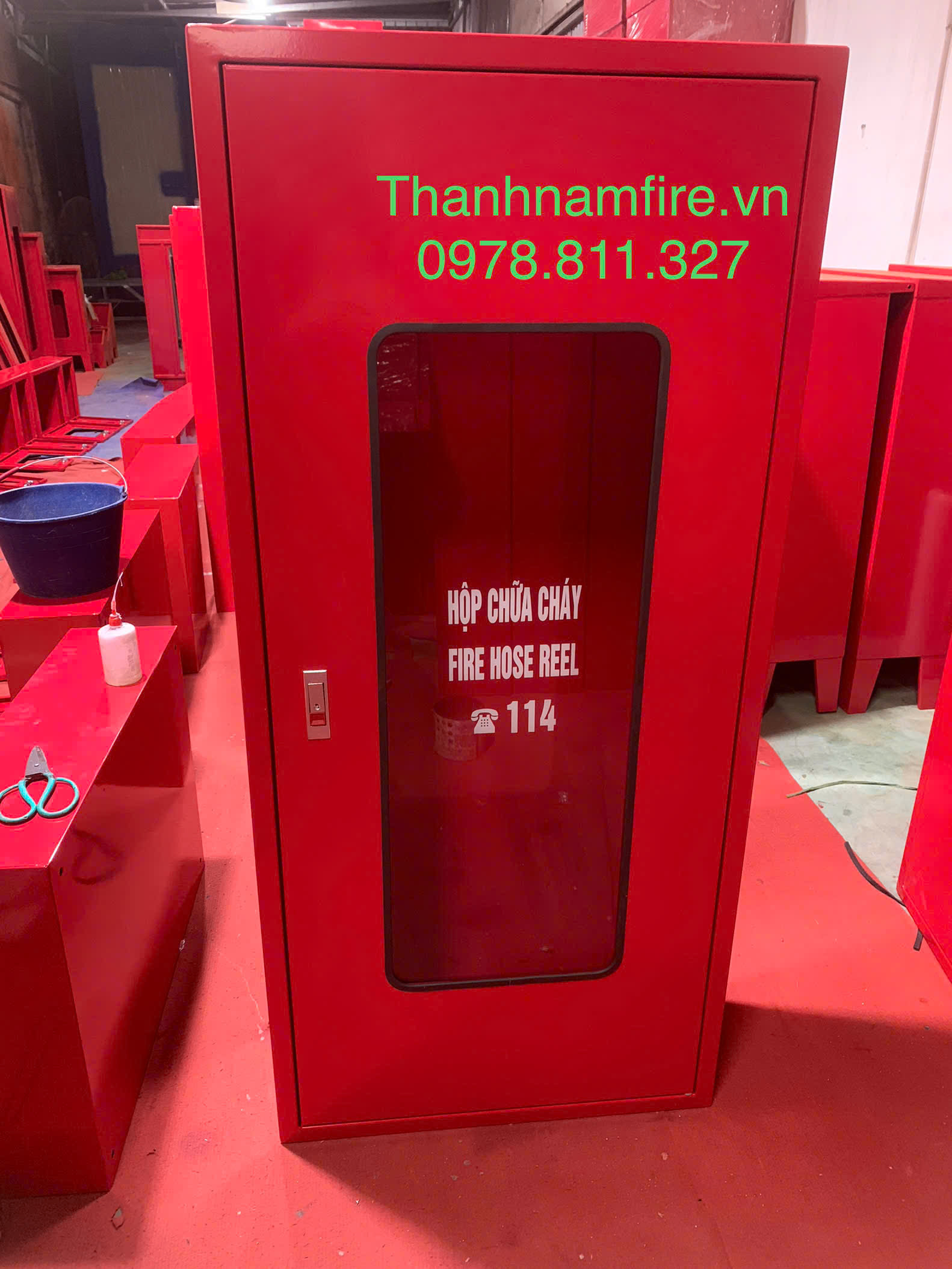 Hộp Chữa Cháy 1300x600x200 mm - Có Móc Treo Vòi Hộp Chữa Cháy 1300x600x200 mm - Có Móc Treo Vòi